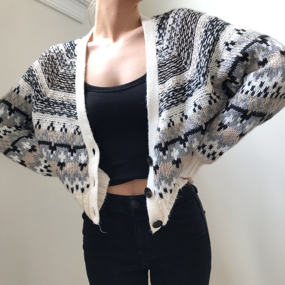 AE crop knitted cardigan! - Picture 2 of 5